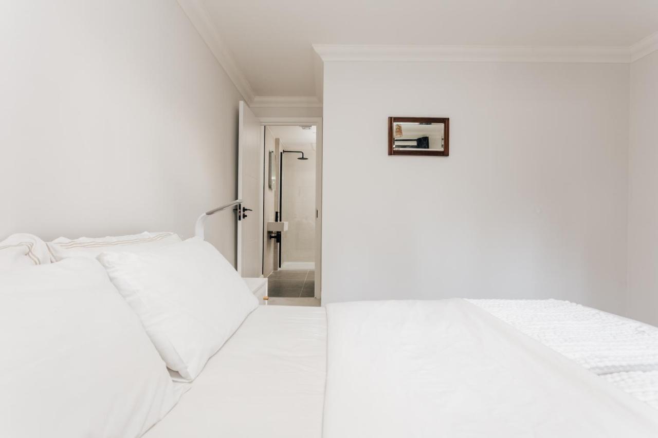 Premier Refurbished Central Flat Борнмът Екстериор снимка