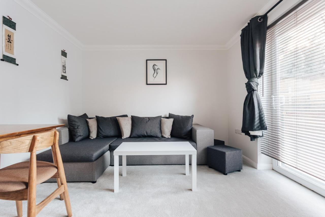 Premier Refurbished Central Flat Борнмът Екстериор снимка